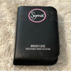 Sigma brush case